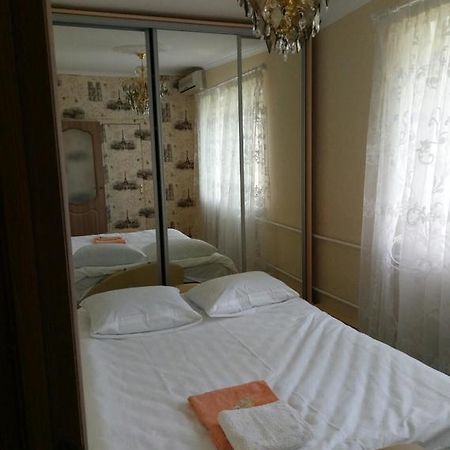קייב Cozy Apartment On Kpi מראה חיצוני תמונה