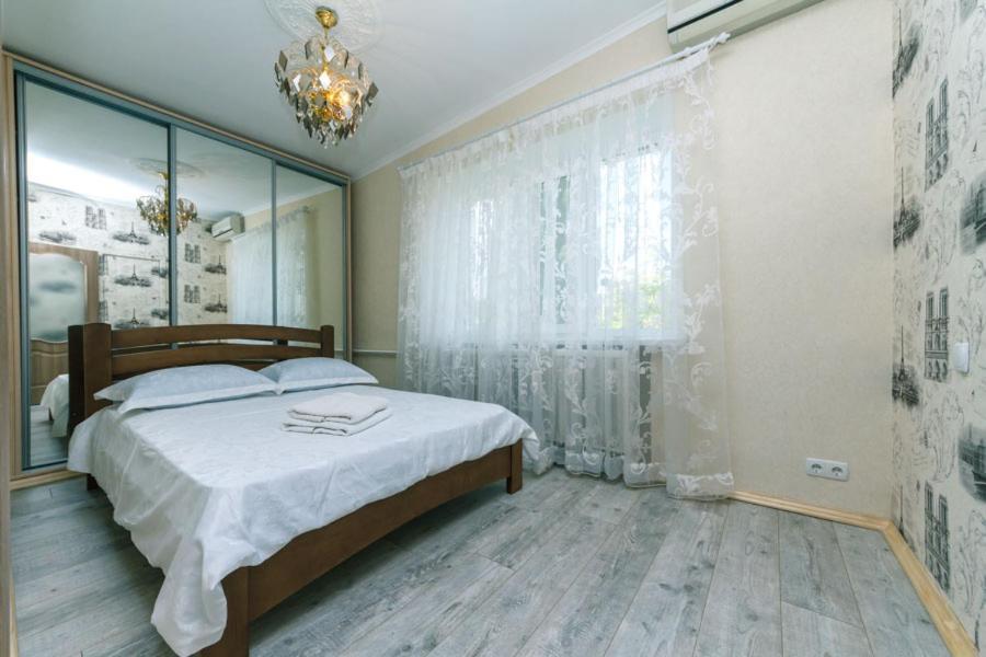 קייב Cozy Apartment On Kpi מראה חיצוני תמונה